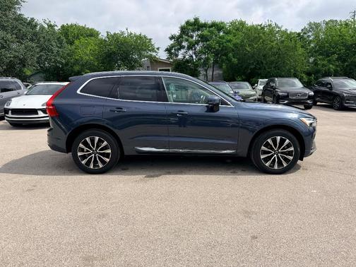Denim Blue 2023 Volvo XC60 B5 Plus Bright Theme