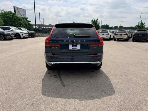Denim Blue 2023 Volvo XC60 B5 Plus Bright Theme