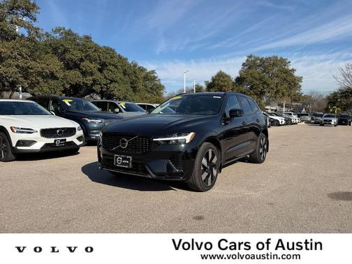 2024 Volvo XC60 Recharge Plug-In Hybrid T8 Plus Dark Theme