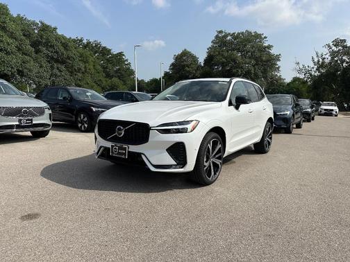 2025 Volvo XC60 B5 Ultra