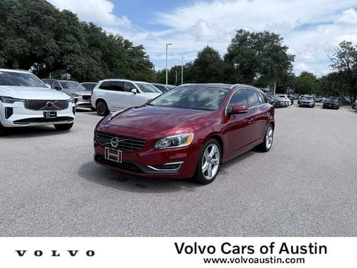 Flamenco Red 2017 Volvo V60 T5 Platinum