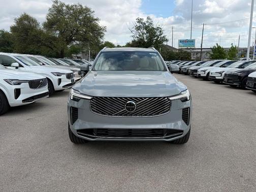 Vapour Grey 2026 Volvo XC90 Plug-In Hybrid T8 Ultra 7-Seater