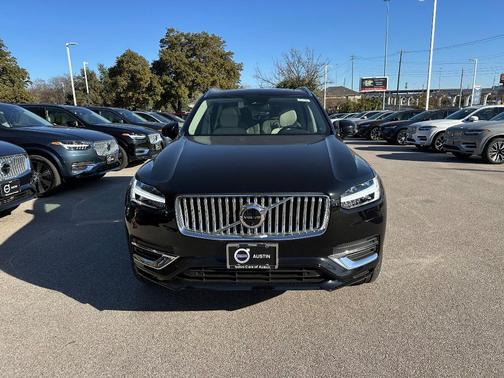2025 Volvo XC90 Plug-In Hybrid T8 Plus 6-Seater
