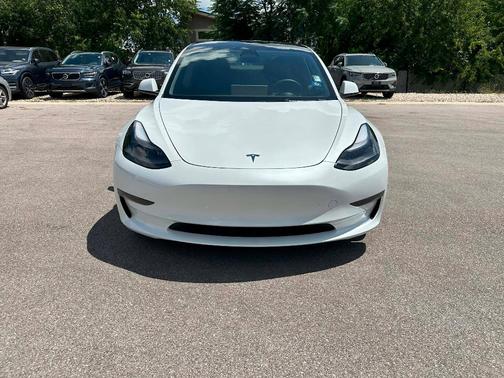 2023 Tesla Model 3 Base