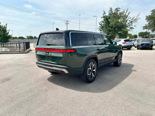 2023 Rivian R1S Launch Edition