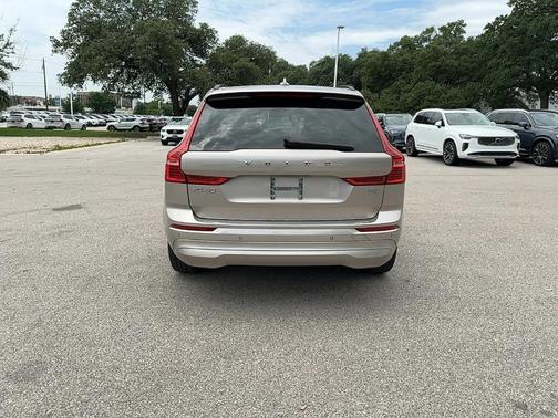 2023 Volvo XC60 B5 Core