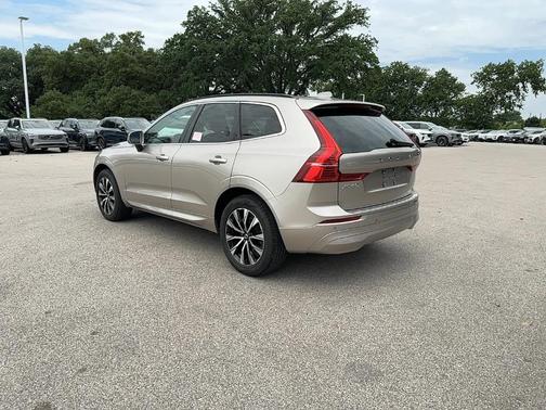 2023 Volvo XC60 B5 Core