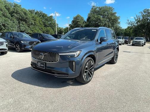 2025 Volvo XC90 Plug-In Hybrid T8 Core 7-Seater
