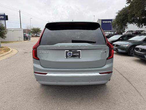 2026 Volvo XC90 B6 Plus 7-Seater