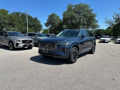 2025 Volvo XC90 Plug-In Hybrid T8 Ultra 7-Seater