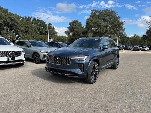 2026 Volvo XC90 B6 Plus 7-Seater