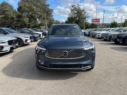 2026 Volvo XC90 B6 Plus 7-Seater