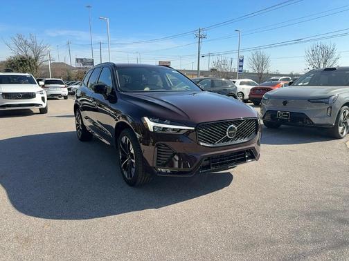 2026 Volvo XC60 B5 Plus