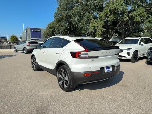 2023 Volvo C40 Recharge Pure Electric Twin Core