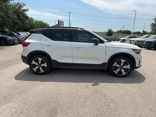 2023 Volvo XC40 Recharge Pure Electric Twin Plus