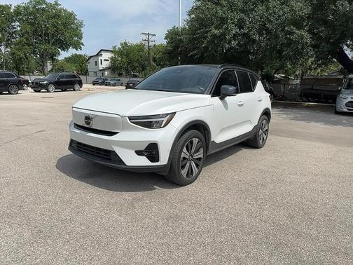 2023 Volvo XC40 Recharge Pure Electric Twin Plus