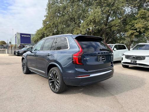 2026 Volvo XC90 B6 Plus 7-Seater