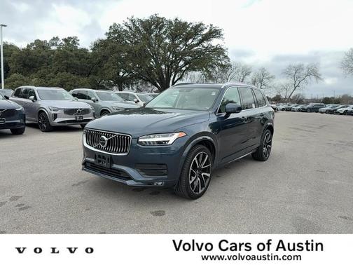 2020 Volvo XC90 T6 Momentum 7 Passenger