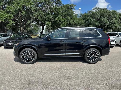 2026 Volvo XC90 B5 Plus 7-Seater