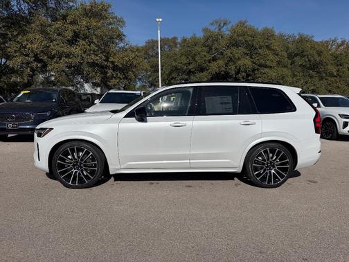 2026 Volvo XC90 B6 Ultra Dark Theme 7-Seater