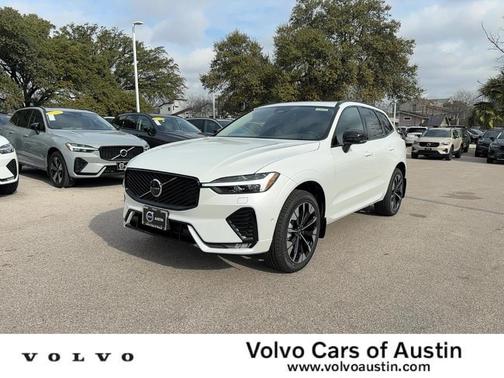 2026 Volvo XC60 B5 Plus