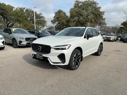 2026 Volvo XC60 B5 Plus