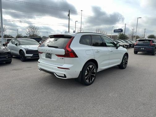 Crystal White 2026 Volvo XC60 B5 Plus