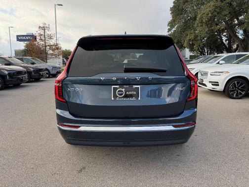 2026 Volvo XC90 B6 Ultra 7-Seater