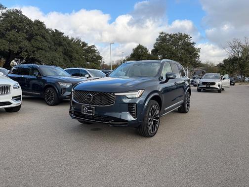 2026 Volvo XC90 B6 Ultra 7-Seater