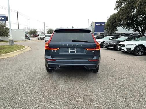 2025 Volvo XC60 Plug-In Hybrid T8 Plus