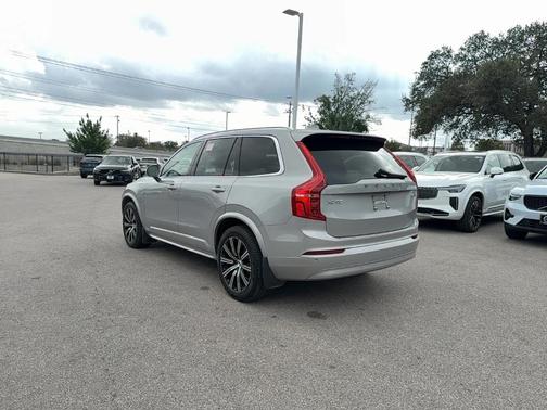 2023 Volvo XC90 B5 Core