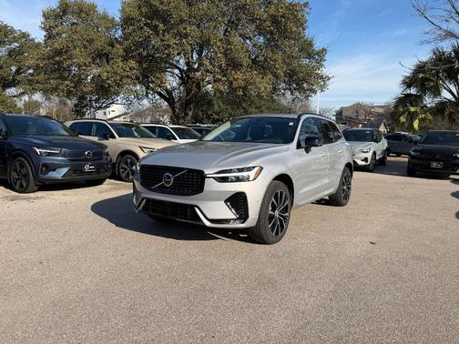 2025 Volvo XC60 B5 Plus