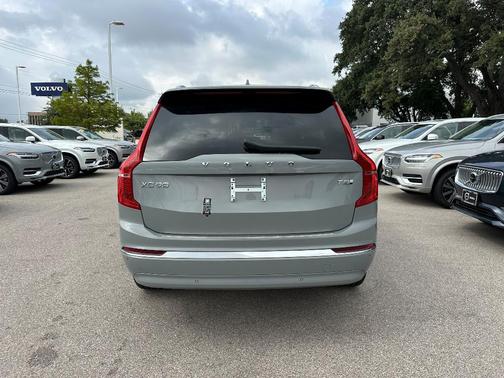 2025 Volvo XC90 Plug-In Hybrid T8 Core 7-Seater