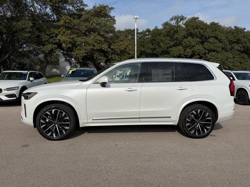 2026 Volvo XC90 B6 Plus 7-Seater