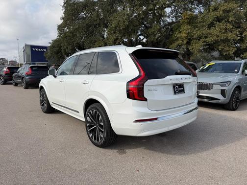 2026 Volvo XC90 B6 Plus 7-Seater