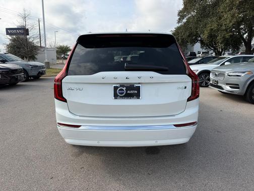 2026 Volvo XC90 B6 Plus 7-Seater