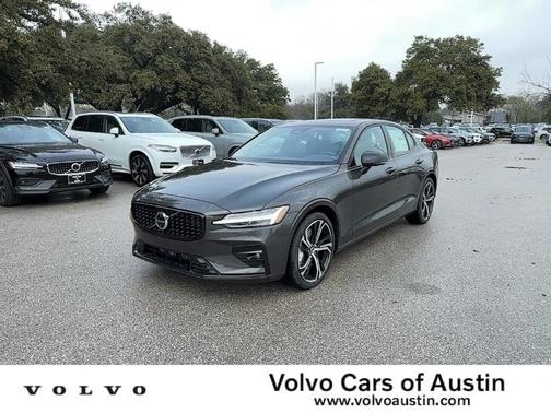 2025 Volvo S60 B5 Plus