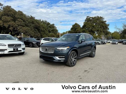 2025 Volvo XC90 B5 Plus