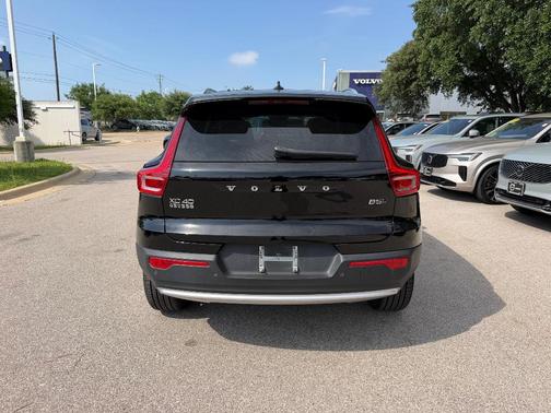 Black Stone 2023 Volvo XC40 B5 Plus Bright Theme