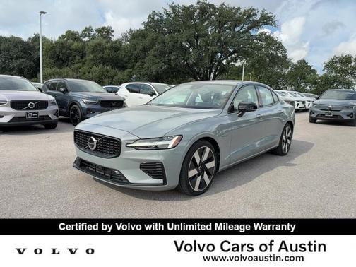 Metallic 2024 Volvo S60 Recharge Plug-In Hybrid T8 Plus Dark Theme