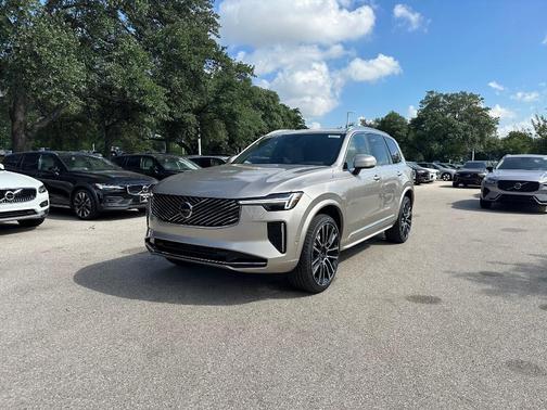 2026 Volvo XC90 B5 Plus 7-Seater