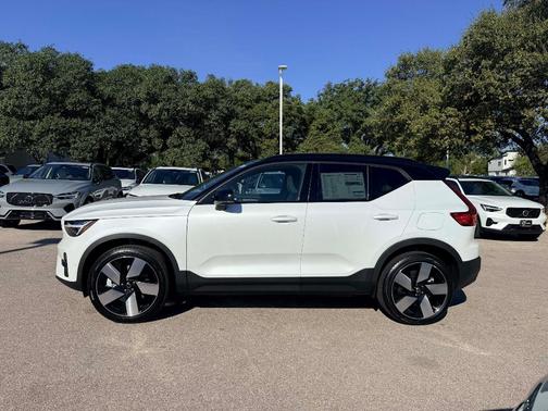 2026 Volvo EX40 Single Motor Extended Range Plus