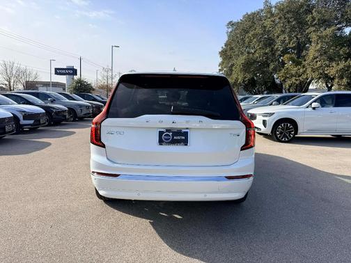 2026 Volvo XC90 Plug-In Hybrid T8 Plus 7-Seater