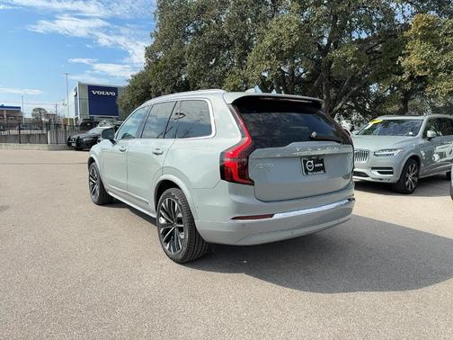 Vapour Grey 2026 Volvo XC90 Plug-In Hybrid T8 Plus 7-Seater