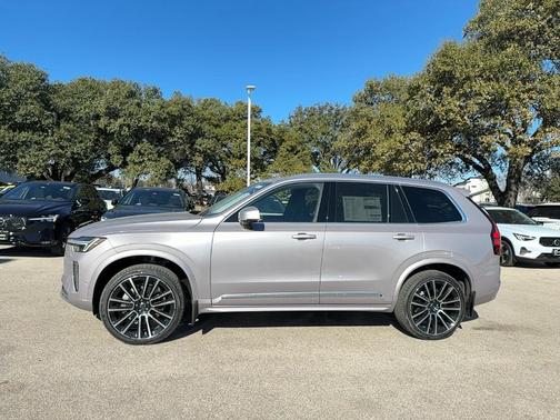 2026 Volvo XC90 B6 Plus 7-Seater