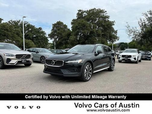 2025 Volvo V60 Cross Country B5 Ultra