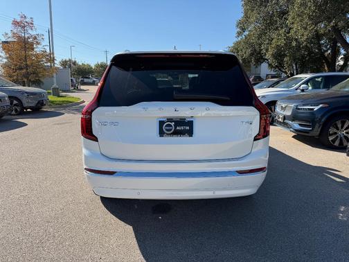 2026 Volvo XC90 Plug-In Hybrid T8 Plus 7-Seater