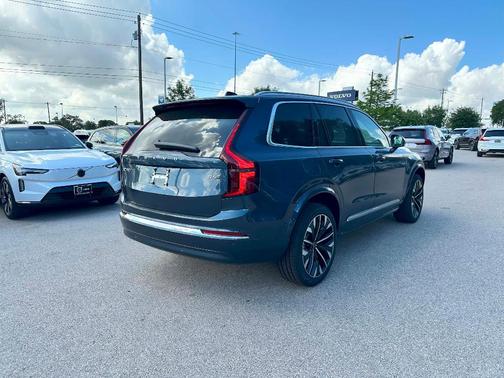 2026 Volvo XC90 B6 ULTRA 7-SEATER