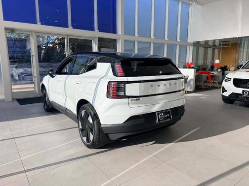 2026 Volvo EX30 Twin Motor Plus