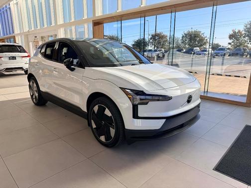 2026 Volvo EX30 Twin Motor Plus